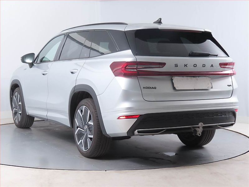 Škoda Kodiaq (2025) 2.0 TDI, SPORTLINE, 7 MÍST - fotka 4 z 20