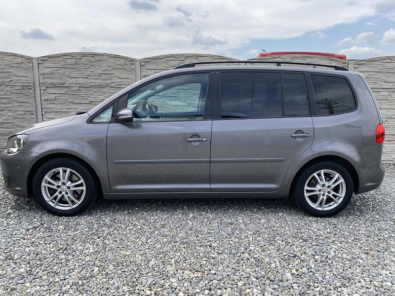 Volkswagen Touran 2.0TDi 140PS DSG TAŽNÉ - fotka 5 z 47