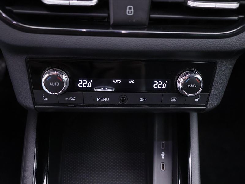 Škoda Kamiq 1,5 TSI 110kW Style DSG CZ - fotka 23 z 34