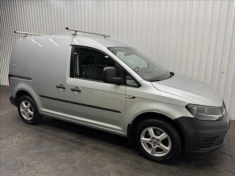 Volkswagen Caddy 1.4TGI BMT DSG TAŽNÉ VÝHŘEV - fotka 11 z 36