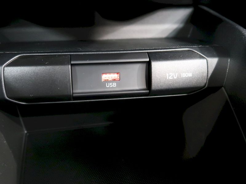 Kia Stonic (2025) SPIN 1.0T-GDi 74KW DCT - fotka 29 z 35