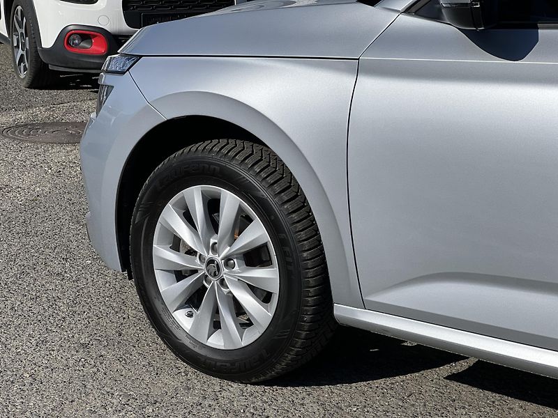 Škoda Kamiq Ambition 1.0TSi 70kw KAMERA  - fotka 39 z 42