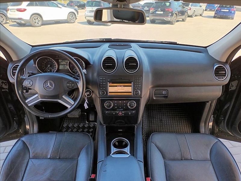 Mercedes-Benz Třídy M 3,0 350CDI,165KW,KŮŽE,NAVI - fotka 11 z 41