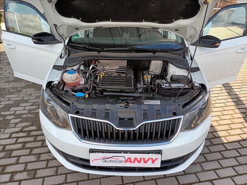 Škoda Fabia 1,2 TSI,81KW,SERVIS,KOLA,VÝHŘE - fotka 31 z 47