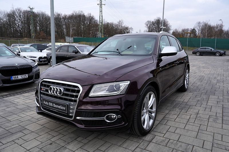 Audi SQ5 3.0 TDI Quattro/kůže/DSG/B&O - fotka 2 z 45