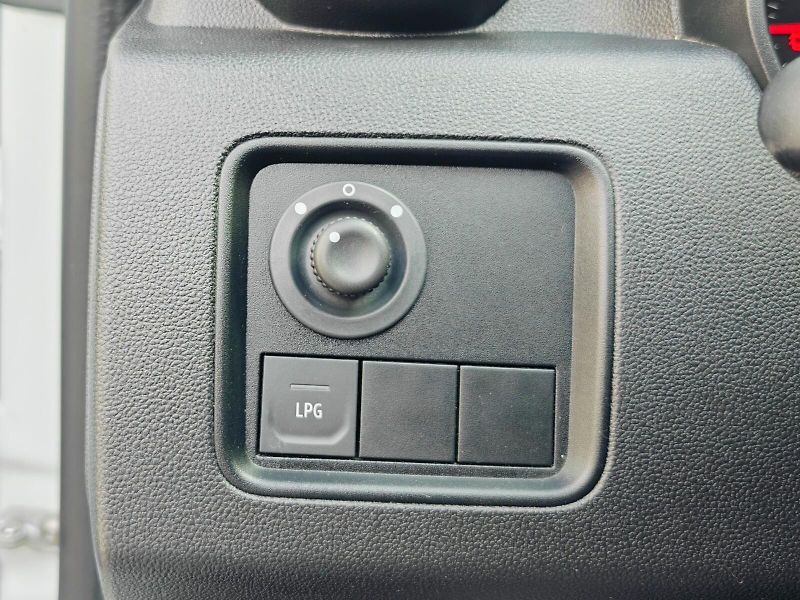 Dacia Duster (2022) 1,0 TCe 74 kW Comfort LPG - fotka 22 z 38