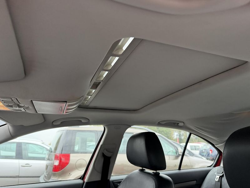 Škoda Octavia 1.6i - fotka 20 z 22