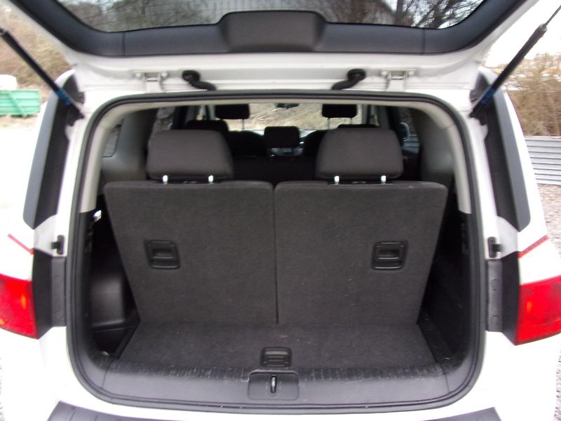 Chevrolet Orlando 2.0 CDTi 96kW 7MÍST BEZ KOROZE - fotka 14 z 20