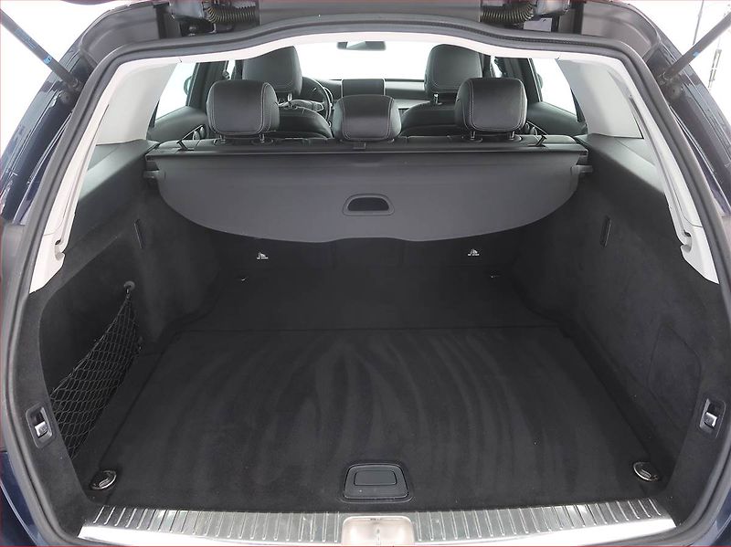 Mercedes-Benz Třídy C (2017) C 200 d, Automat, Serv.kniha - fotka 11 z 17
