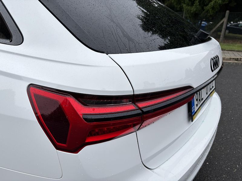 Audi A6 Avant (2022)  2.0 45 Tfsi Quattro S Tronic  - fotka 8 z 35