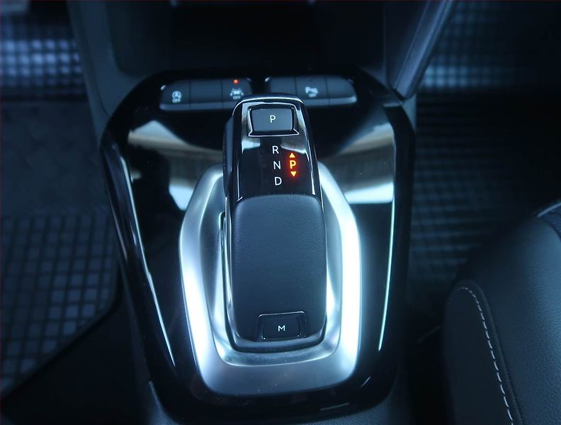Opel Corsa (2022) 1.2 Turbo, Automat, Serv.kniha - fotka 16 z 18