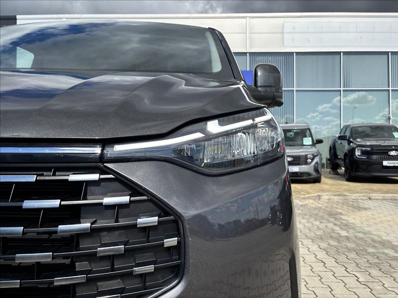 Ford Tourneo Custom 2,5 PHEV 171kW Titanium X L1 - fotka 9 z 59
