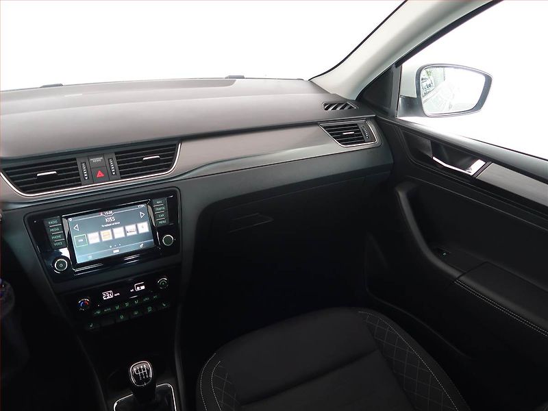 Škoda Rapid (2019) Style 1.0 TSI, Navi, Bi-Xenony - fotka 8 z 15