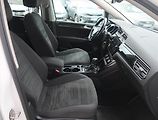 Volkswagen Touran (2017) R-Line 2.0 TDI, Automat - náhled 9