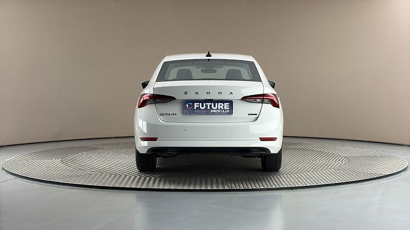 Škoda Octavia 1.5 TSI E-Tec DSG Style - fotka 5 z 25