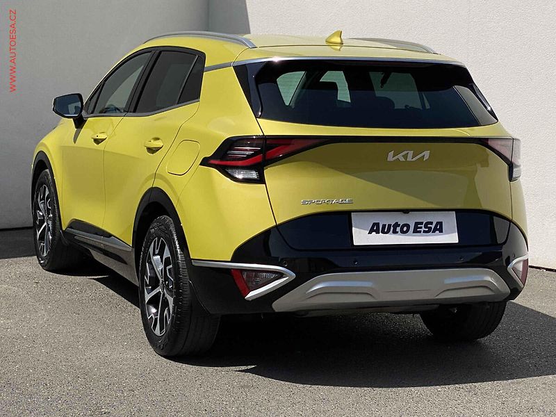 Kia Sportage (2023) 1.6 T-GDi 4x4, 1.maj,ČR, TOP - fotka 6 z 22