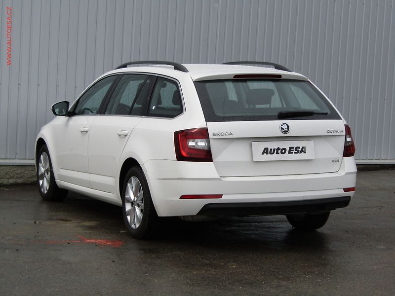 Škoda Octavia (2017) 1.8TSi 4x4, 2.maj,ČR, Style - fotka 6 z 19