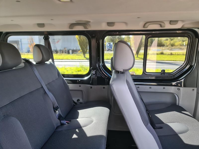 Opel Vivaro (2012) LONG 2.0 CDTi KLIMA 9-MÍST SER - fotka 15 z 42