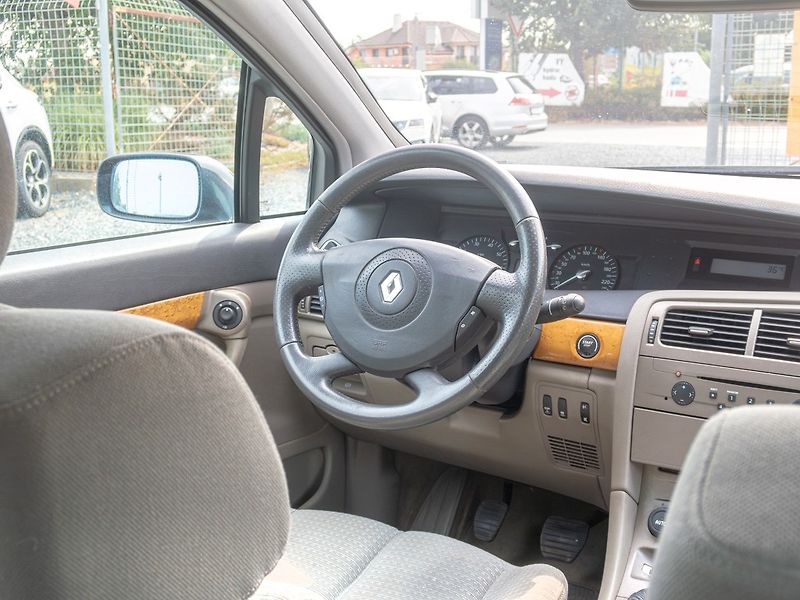 Renault Vel Satis (2003) 2.0T – NOVÉ V ČR - fotka 14 z 45