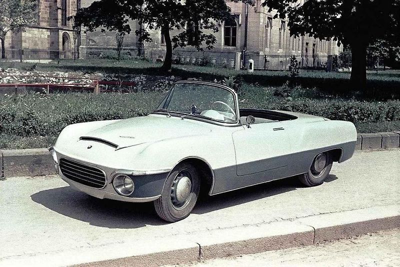 Škoda 440 Karosa.