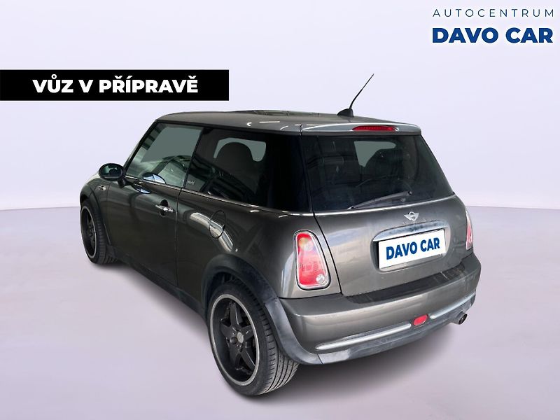 Mini Cooper 1,6 85kW RC31 Aut.Klima Xenon - fotka 2 z 12
