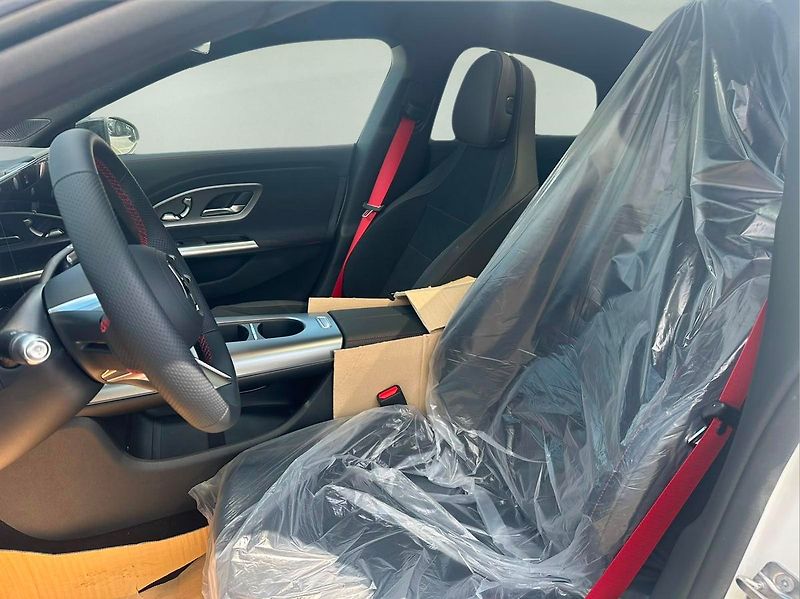 Mercedes-Benz CLA (2026) 200 4MATIC - fotka 7 z 13