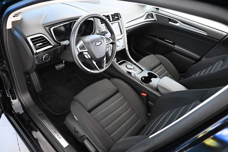Ford Mondeo (2022) 2.0 LED SONY ACC Tažné Kamera - fotka 11 z 38