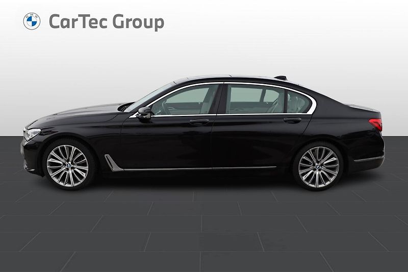 BMW Řada 7 750Li xDrive - fotka 3 z 17
