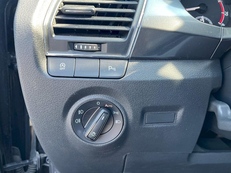 Škoda Fabia (2022) 1.0 TSI 70kW  Tour DSG - fotka 12 z 29