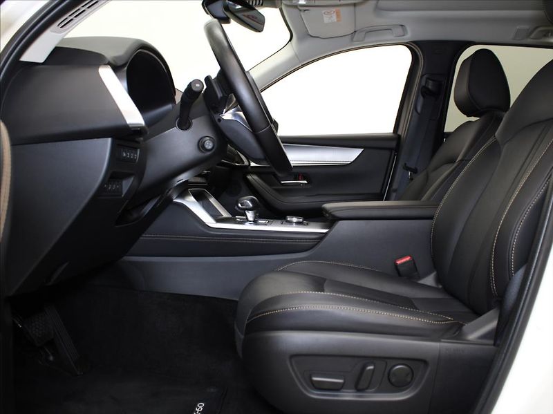 Mazda CX-60 3,3 D254 AWD Homura PANO.27tkm - fotka 6 z 31