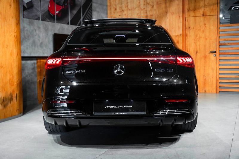 Mercedes-Benz EQS AMG 53 - fotka 23 z 24