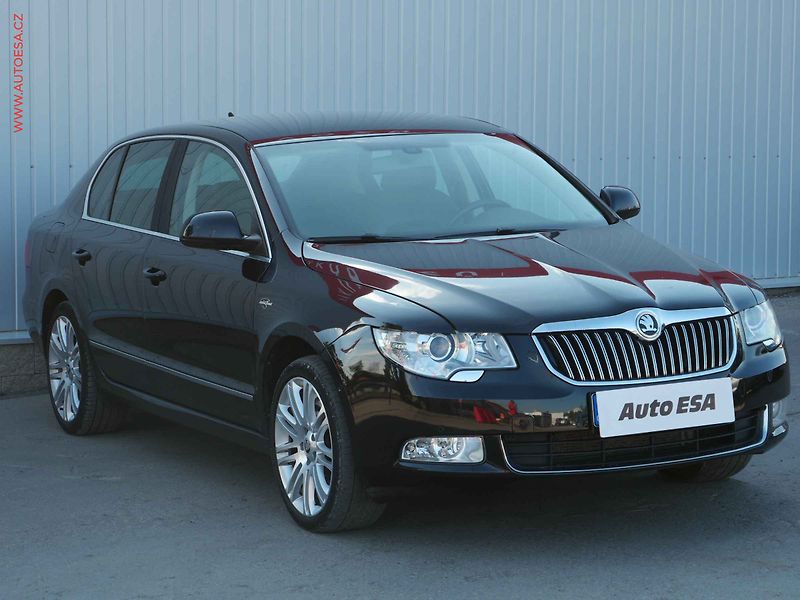 Škoda Superb (2012) 3.6 FSi 4x4, ČR, L&K, DSG - fotografie inzerátu