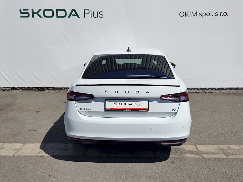 Škoda Superb (2025) iV SportLine 1,5 Tsi 150 Kw DS - fotka 41 z 44