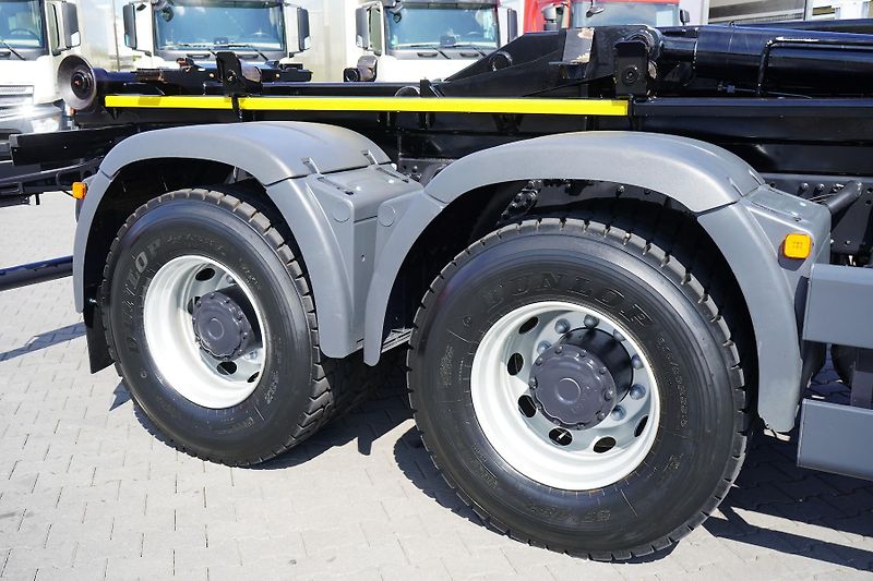 MAN TGS (2019) 33.360  / 6 X 6  / E 6 / HAKOW - fotka 31 z 67