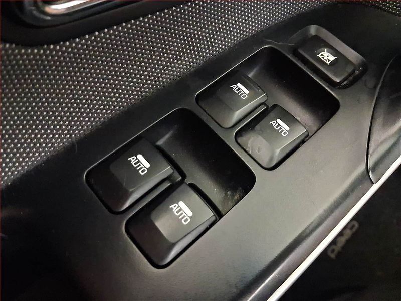 Kia Ceed (2013) 1.6 GDI, Navi, Tempomat - fotka 16 z 16