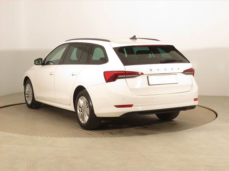 Škoda Octavia (2022) Ambition 2.0 TDI, Serv.kniha - fotka 4 z 15