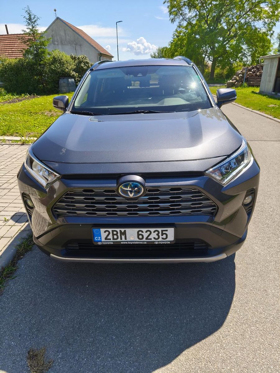 Toyota RAV4 stav výborný 