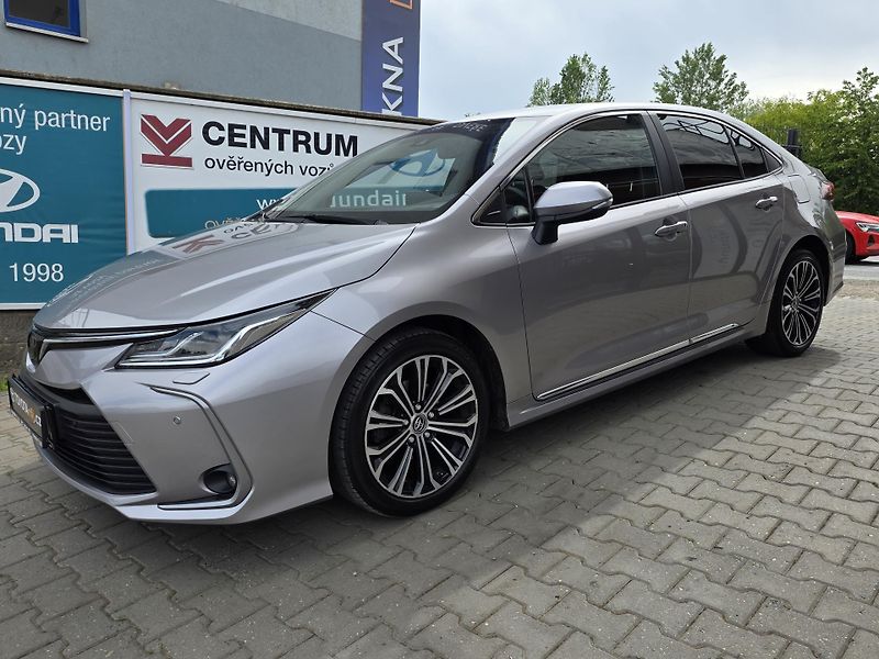 Toyota Corolla 1.6-NÍZKÉ KM-PRAVIDELNÝ SERVIS - fotka 5 z 26