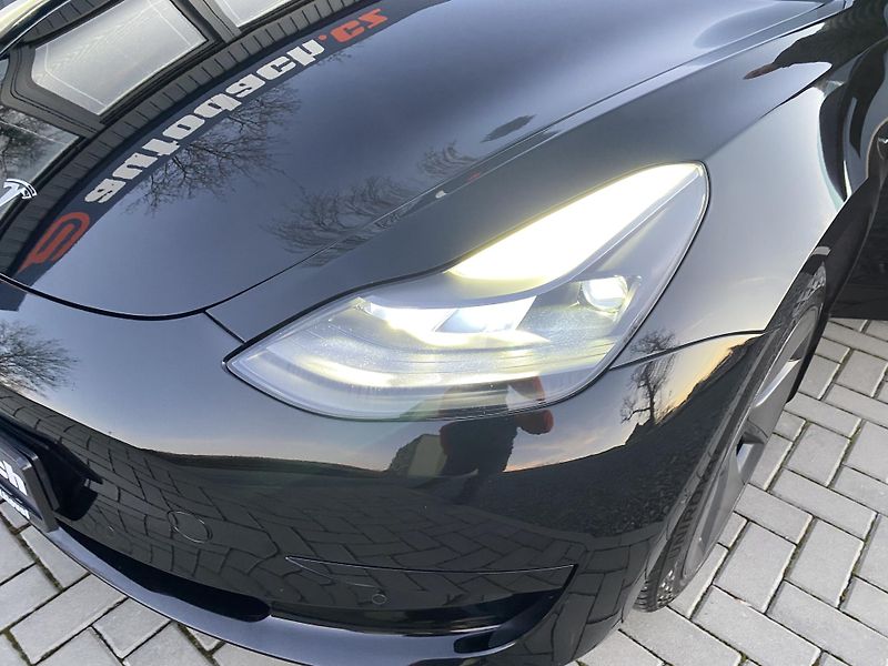 Tesla Model 3 REFRESH - ZÁRUKA TESLA MATRIX - fotka 35 z 35