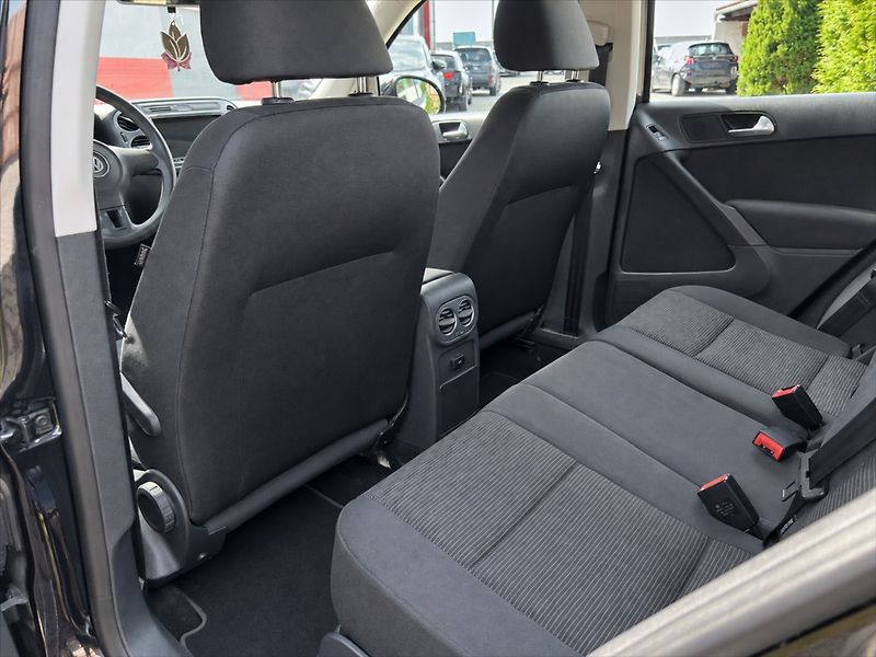 Volkswagen Tiguan 1,4 Tsi trend&Fun aut.klima - fotka 14 z 28