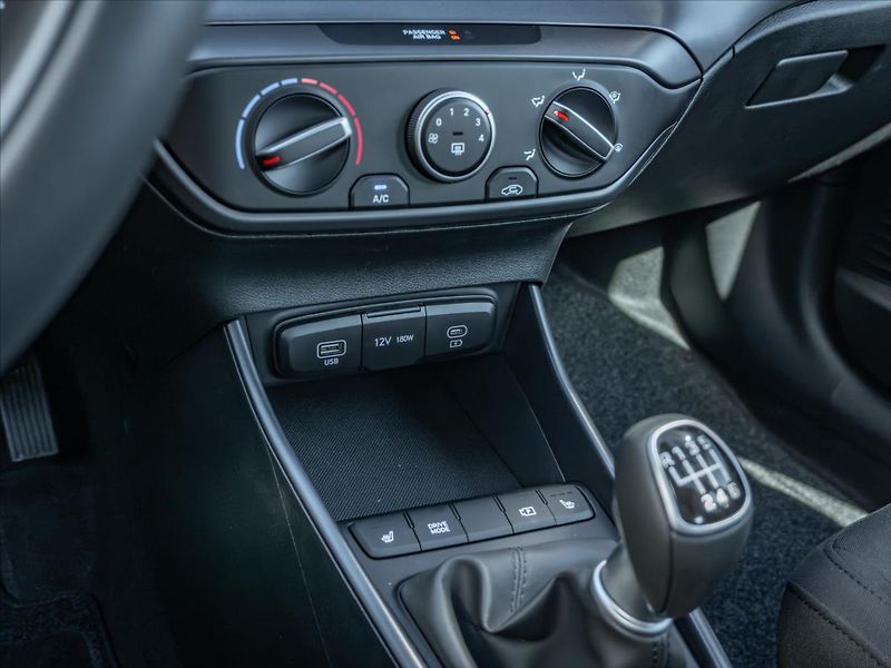 Hyundai i20 1,0   T-GDI MT GO PLUS! - fotka 13 z 16
