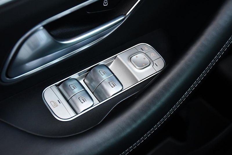 Mercedes-Benz GLE 63S 4MATIC K360°ACC VZDUCH - fotka 28 z 61