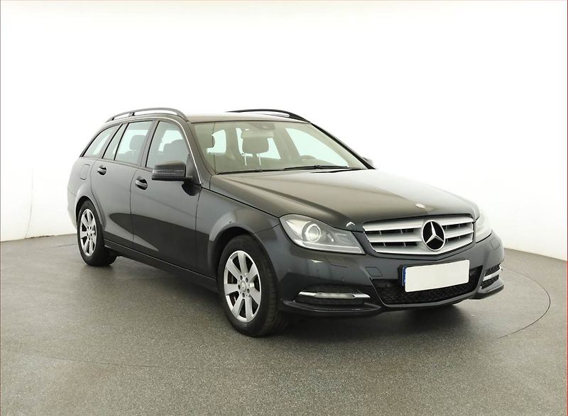 Mercedes-Benz Třídy C (2012) C 200 CDI, Automat, Xenony - fotografie inzerátu