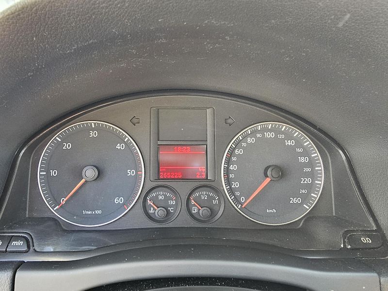 Volkswagen Golf Plus (2006) 1.9TDI  - fotka 11 z 18