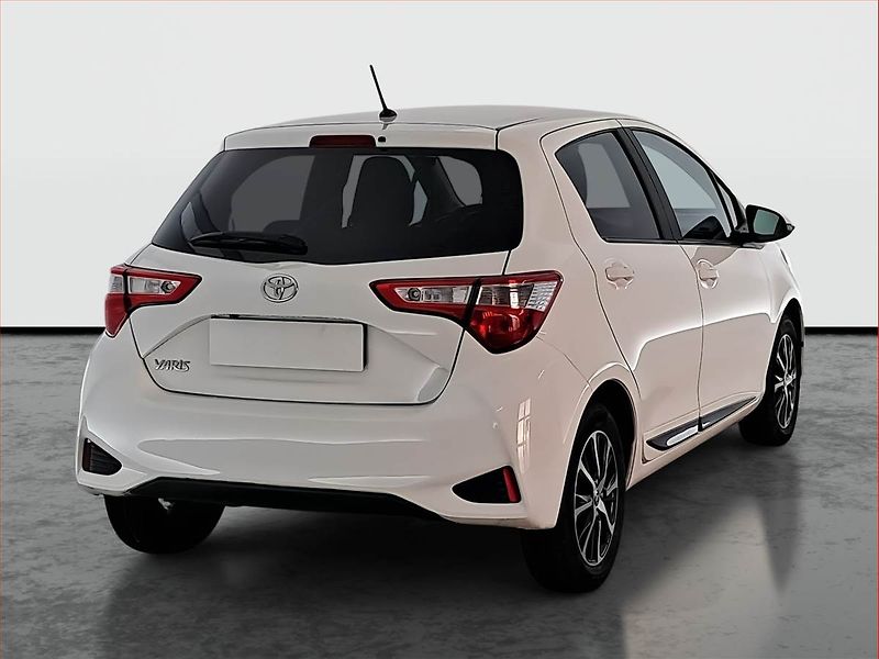 Toyota Yaris (2018) 1.5 Dual VVT-i, Serv.kniha - fotka 5 z 16