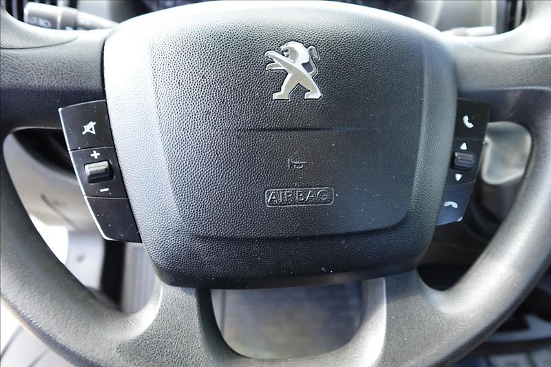 Peugeot Boxer 2,0 HDI  SKLOPKA KLIMA - fotka 30 z 39