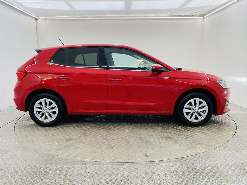 Škoda Fabia 1,0 TSI 70kW Selection - fotka 23 z 25