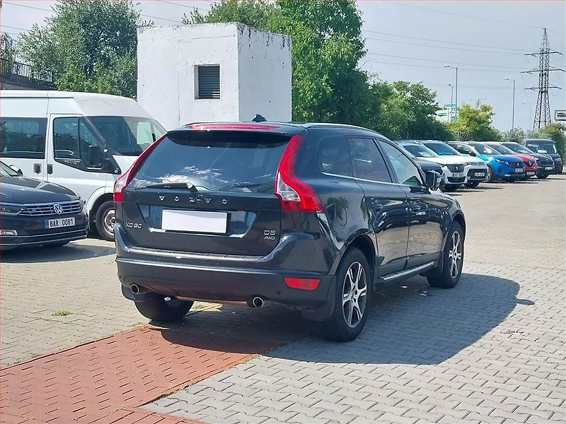Volvo XC60 (2010) D5, 4X4, Automat, Xenony - fotka 5 z 18