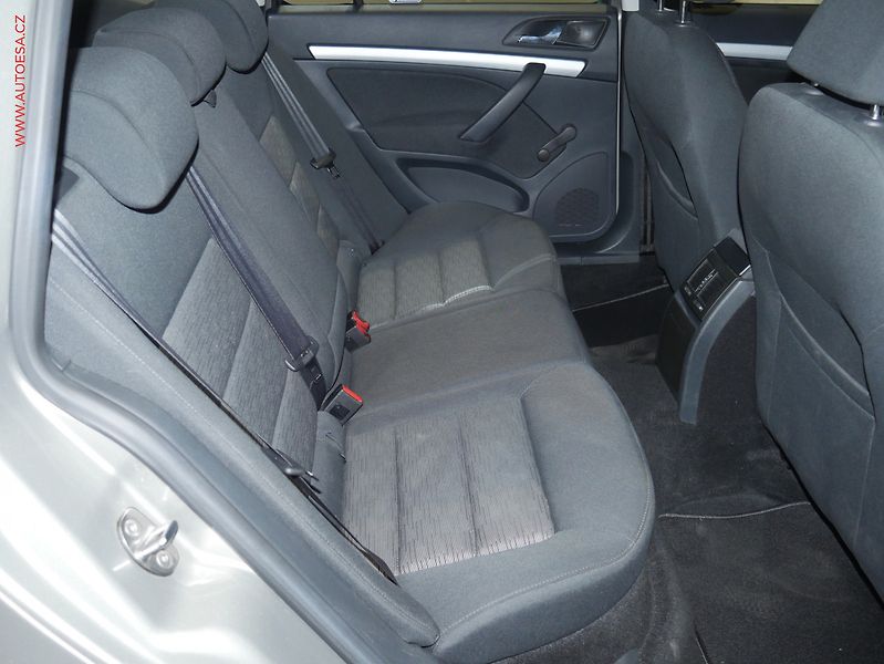 Škoda Octavia (2011) 1.4TSI, 1.maj,ČR, Ambition, - fotka 11 z 16