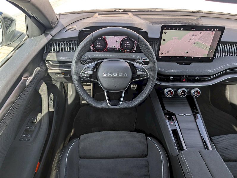Škoda Superb (2026) Combi 2,0 TDI / 142 kW DSG 4x4 - fotka 6 z 30